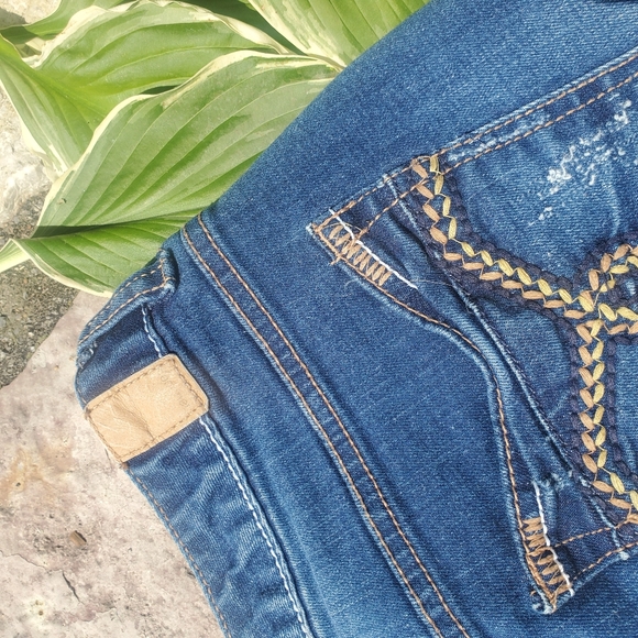 EUC Dark Wash Denim Mini Skirt Size 9 / 10 - Picture 5 of 8